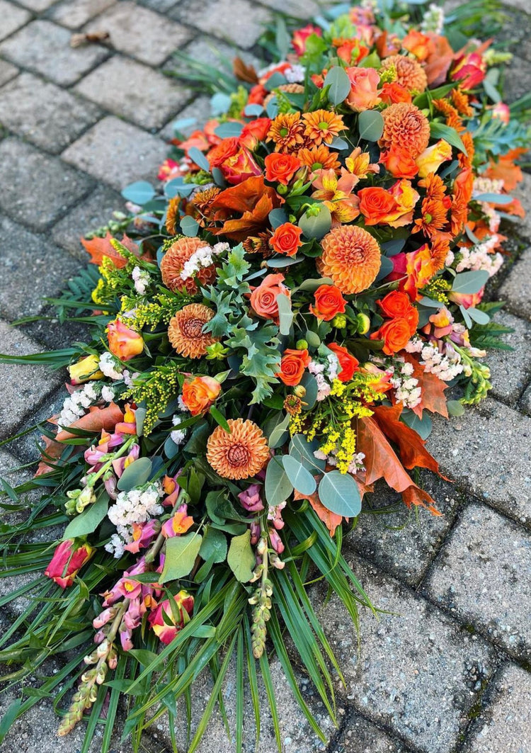 Kistedekorasjon gyllen